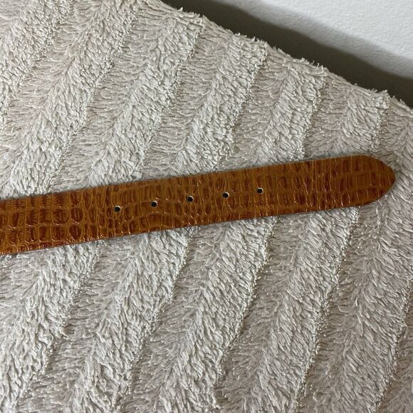 The Ritz Accesories Collection Gold Buckle Women’s Belt Western Retro Small - Picture 4 of 8